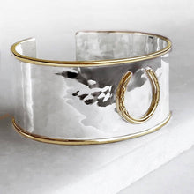 Load image into Gallery viewer, Cody Horseshoe - Wrist Cuff