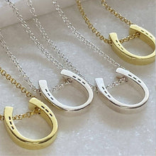 Load image into Gallery viewer, Classique Horseshoe & Chain Necklace Gold