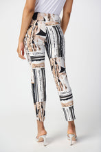 Load image into Gallery viewer, Patchwork Print Cropped Pants
