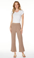 Load image into Gallery viewer, Cropped Wide Leg Pant
