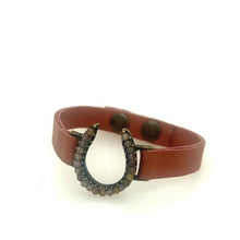 Load image into Gallery viewer, Skinny Horseshoe Leather Bracelet
