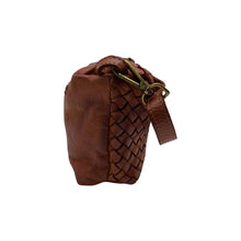 Load image into Gallery viewer, WASHED LEATHER CROSSBODY BAG BERENICE
