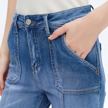 Load image into Gallery viewer, HIGH RISE RELAXED STRAIGHT JEANS WITH RAW HEM BYT5190
