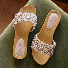 Load image into Gallery viewer, Matisse Chelsea Shoe
